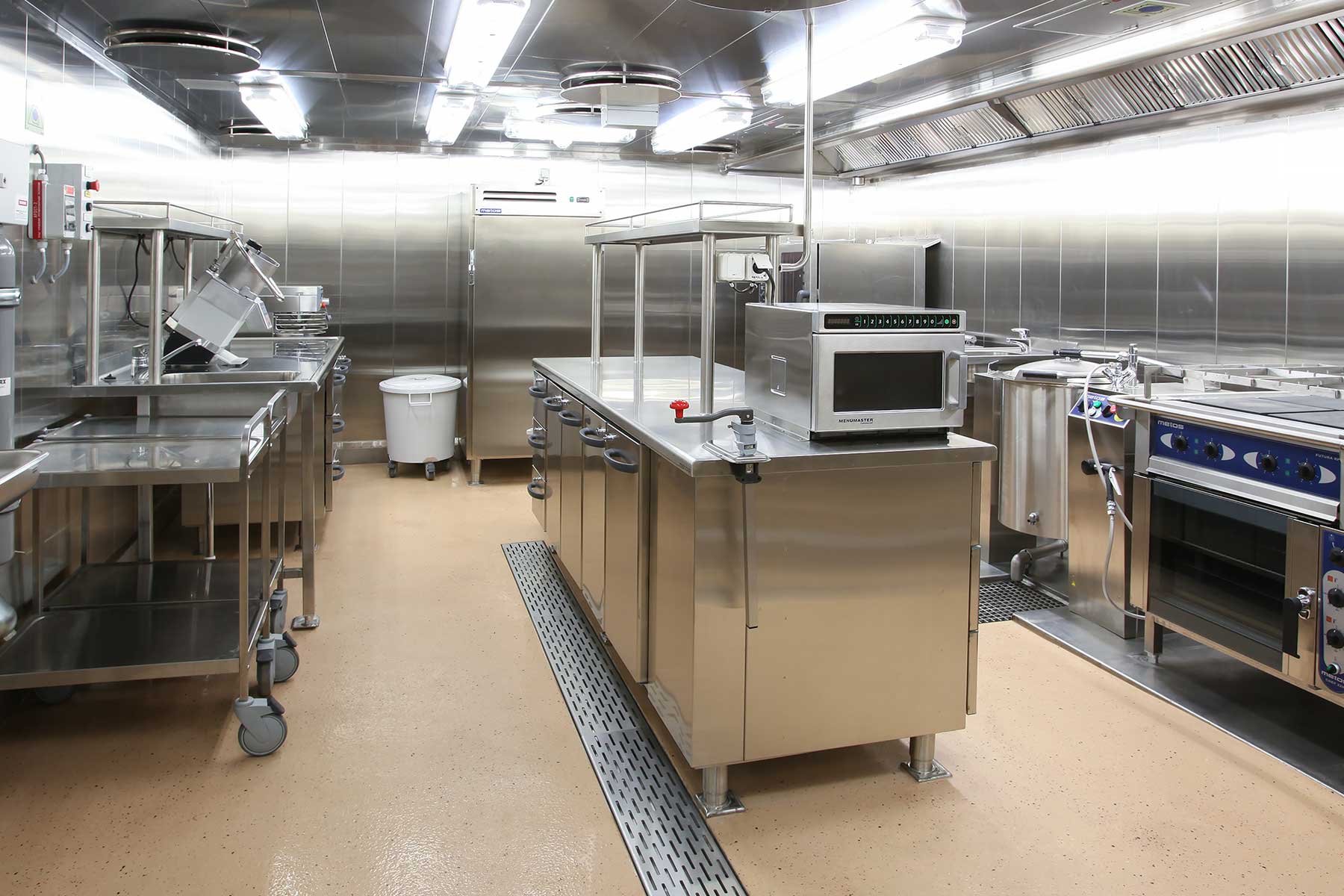 image of a shipping vessel galley with foodservice equipment.